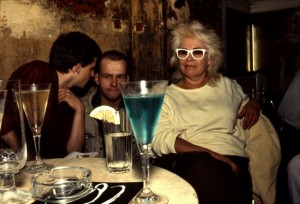 Nan Goldin: Bea with the blue drink, O-Bar, West-Berlin 1984 © Nan Goldin / Courtesy Matthew Marks Gallery, New York