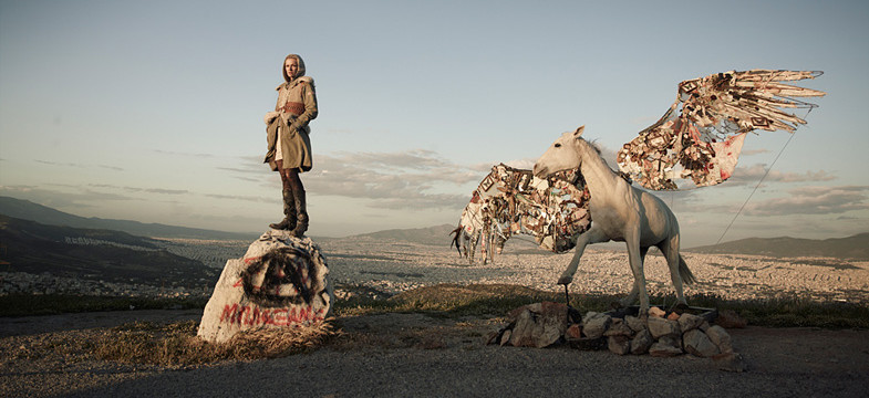 Mia Florentine Weiss‘ Pegasus landet auf der Berlin Art Week