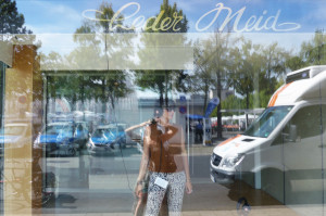 Leder-Meid-documenta-radio-documenta14-Kassel-Friedrichsplatz