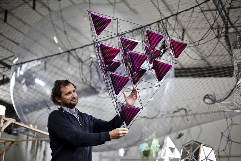 Tomás Saraceno